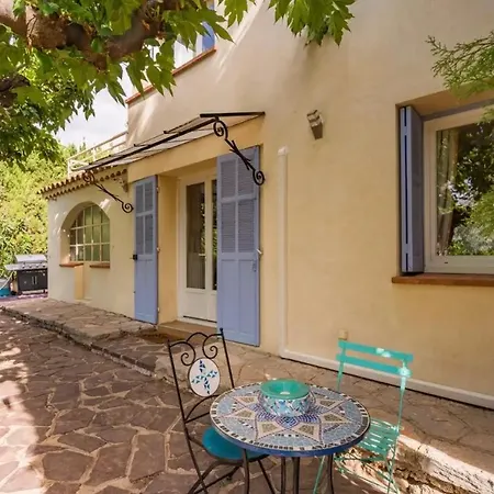 10 Mn On Foot From Beaches, Tgv Station And Center With Swimming Pool * Saint-Raphael (Var)
